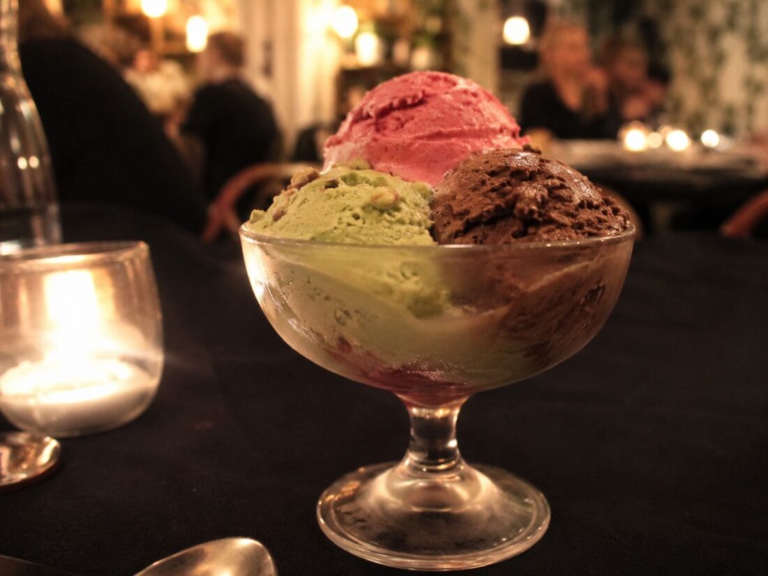 Spumoni dessert